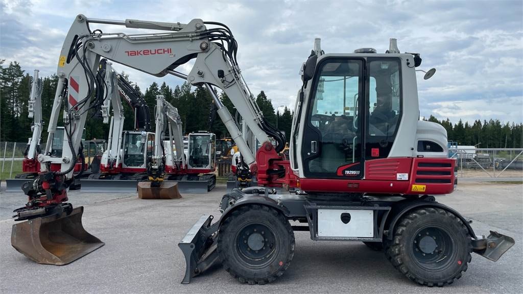 takeuchi-tb295w,nkv23047_1