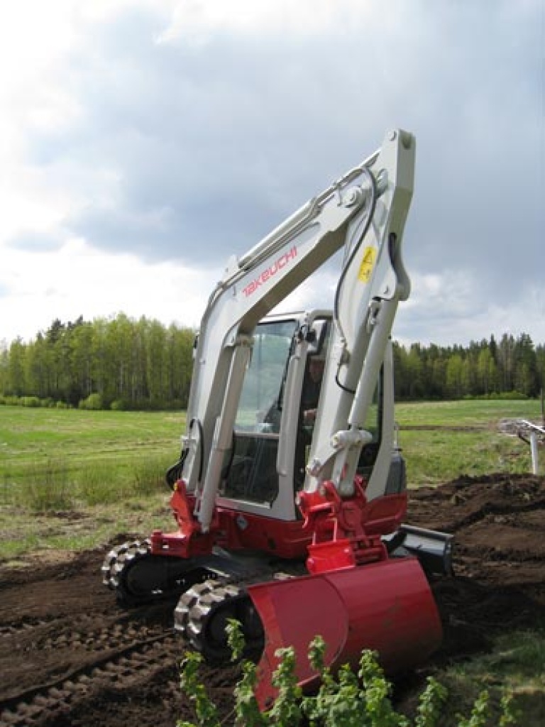 takeuchi-tb-235